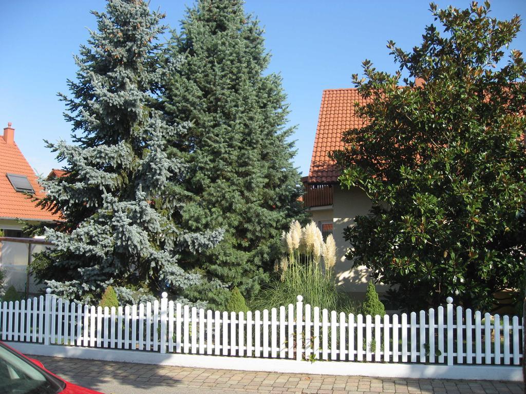 Ferienwohnung Fleck Руст Екстер'єр фото